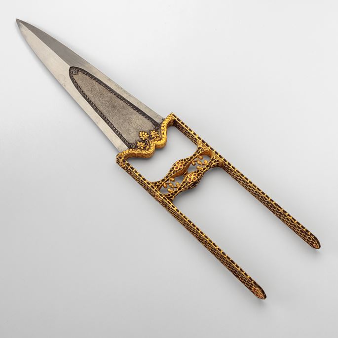 Gold overlaid punch dagger (katar) | MasterArt